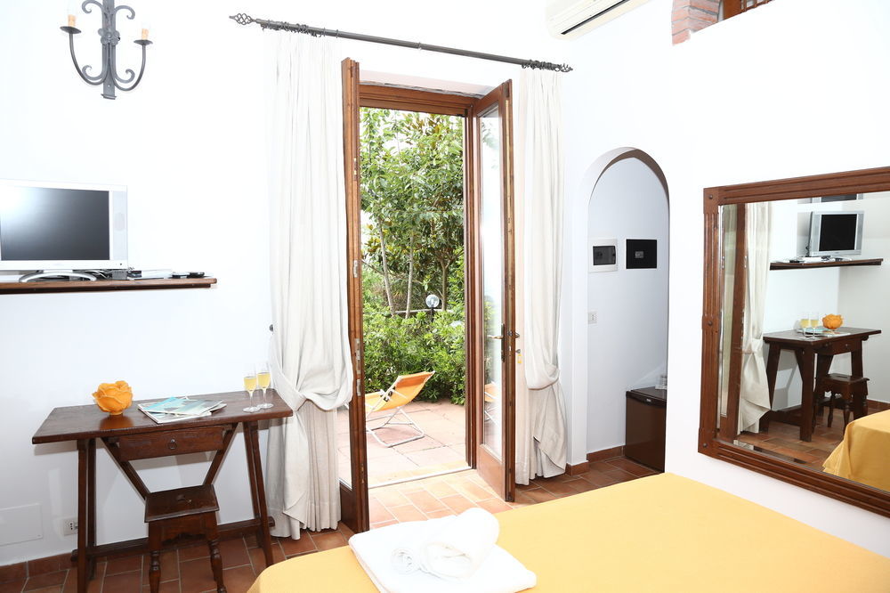 אנה קאפרי Agriturismo Del Sole מראה חיצוני תמונה